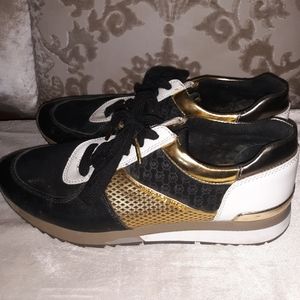 Michael kors tennis shoes size 8.5 39